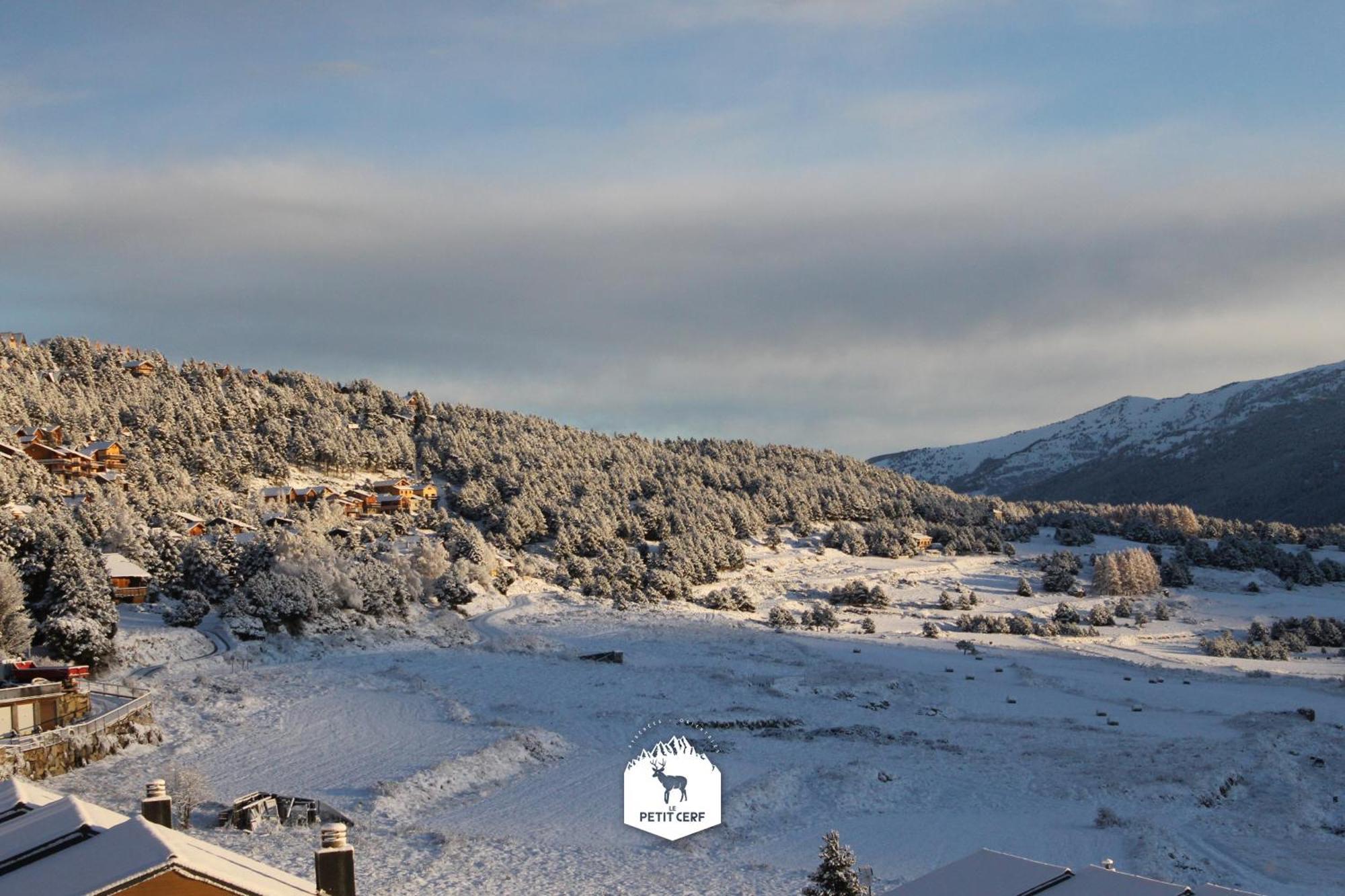Le Petit Ours & Le Petit Cerf - Studios Vue Lac & Montagnes Les Angles  Dış mekan fotoğraf